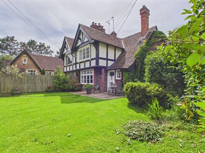 Masters Cottage, Nuthurst Street, Nuthurst, Horsham, West Sussex.