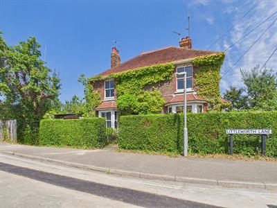 Littleworth Lane, Partridge Green, Horsham, West Sussex