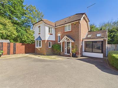 Holm Oaks, Cowfold, West Sussex, RH13 8AQ