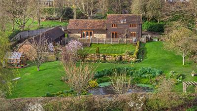 Hammerpond Road, Plummers Plain, Horsham.