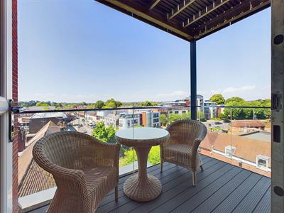 Worthing Road, Horsham, West Sussex.