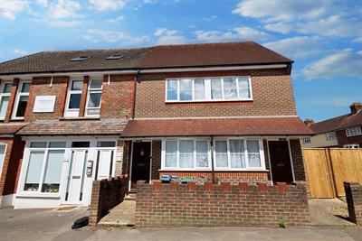 Brighton Road, Horsham, RH13