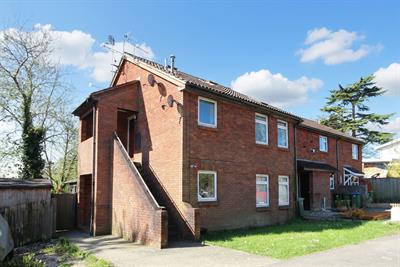 Kingslea, Horsham, RH13