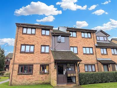 Manor Fields, Horsham, RH13