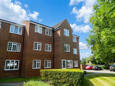 North Parade, Horsham, RH12
