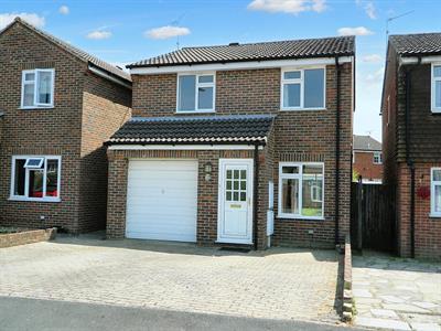 Brockhurst Close, Horsham, RH12