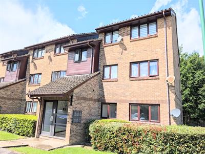 Newbridge Close, Broadbridge Heath, RH12